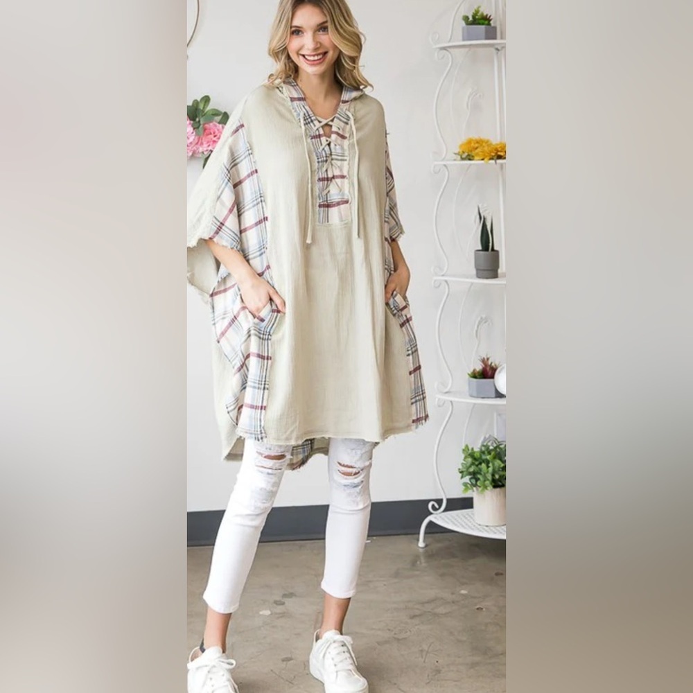 New Oli & Hali WASHED PLAID MIXED HOODED OVERSIZED TUNIC TOP. One size. Fits all